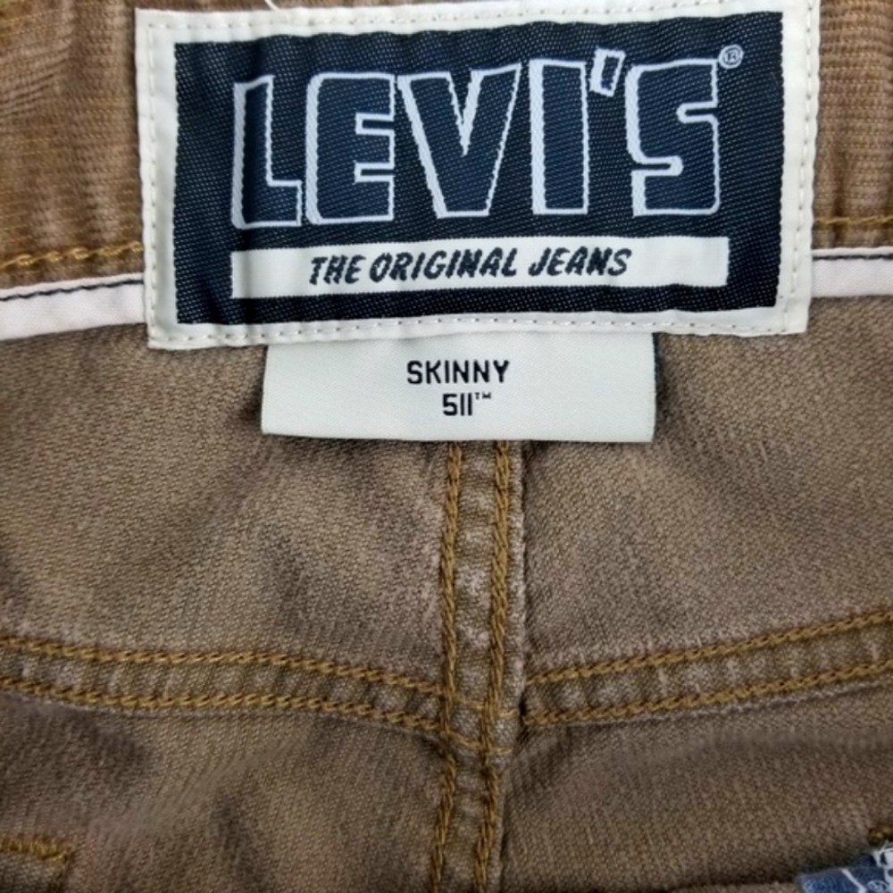LEVI'S SHORTS - Picture 4 of 7